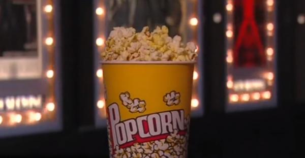 Popcornul dă savoarea filmelor. Povestea floricelelor de porumb din sălile de cinema datează din 1900