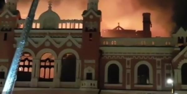 Au început lucrările de refacere a Palatului Episcopal din Oradea, după incendiul devastator din 25 august
