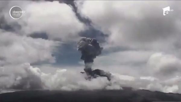 Stare de alertă în Mexic! Vulcanul Popocatepetl, aflat la doar 70 de kilometri de capitala Mexico City, a erupt din nou