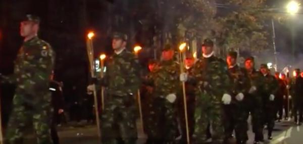 Final cu torțe la ceremoniile de Ziua Armatei Române