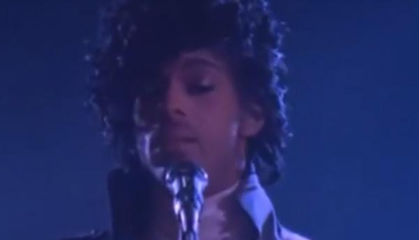 Universal Pictures va face un lungmetraj inspirat din melodiile lui Prince