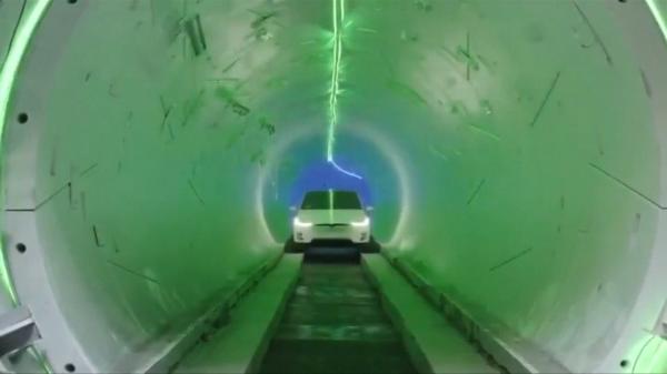 Tunelul rutier subteran, soluția lui Elon Musk la traficul aglomerat