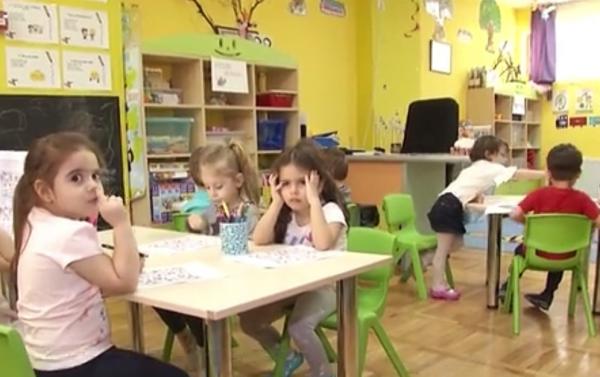 Zeci de copii din Bucureşti şi-au testat abilităţile la Concursul Naţional "Olimpiada Preşcolarilor"