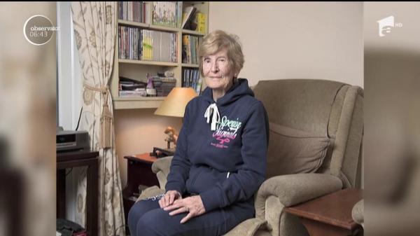O femeie de 81 de ani şi-a întâlnit pentru prima dată mama de 103 ani (Video)