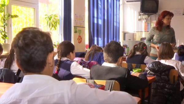 Studiu: Școala românească, greoaie și chinuitoare pentru elevi