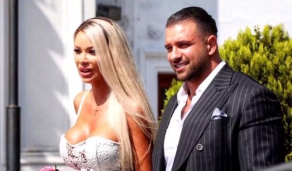 Bianca Drăguşanu s-a căsătorit în secret cu Alex Bodi