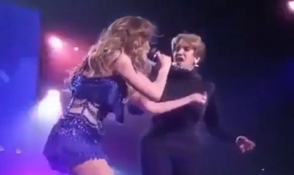 Jennifer Lopez și mama ei, spectacol de senzaţie la cel mai recent show al artistei