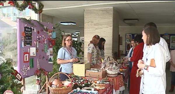 Târg inedit de globuri şi decoraţiuni la Târgu Mureș, pentru achiziția de incubatoare
