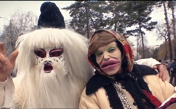 Parada costumelor din Suceava sperie spiritele rele (Video)
