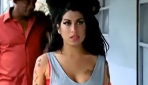Amy Winehouse, omagiată printr-o expoziţie cu obiecte personale expuse la Muzeul Grammy din LA