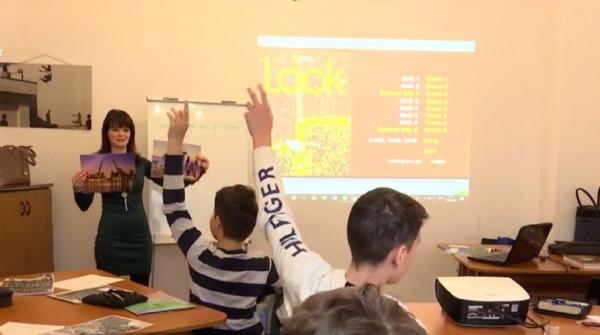 Limba engleză, metode inedite de învățare la Clubul de Excelență al Fundației Dan Voiculescu pentru Dezvoltarea României