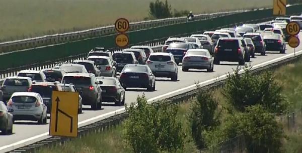 Autoritățile explică ambuteiajele de pe Autostrada Soarelui (Video)