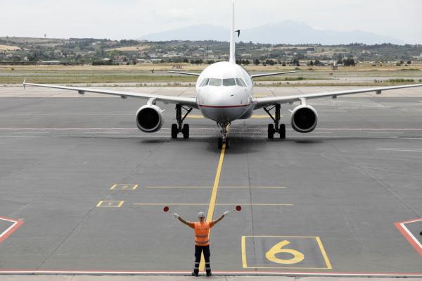 Grecia redeschide toate aeroporturile