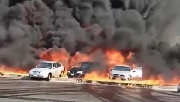 Incendiu violent în deşertul din Egipt. Flăcările se puteau observa de la kilometri distanţă