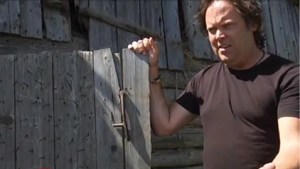 Charlie Ottley, realizatorul documentarului "Wild Charpatia", şi-a cumpărat o casă într-un sat din Braşov (Video)