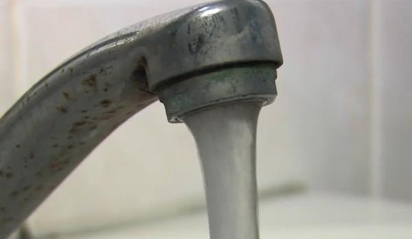 Mai mult de jumătate dintre bihoreni au apa de la robinet contaminată