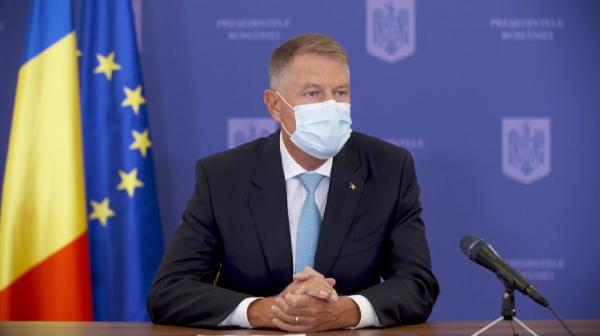 Preşedintele Iohannis nu s-a testat până acum de coronavirus: "Nu m-am testat, eu port masca" | Video