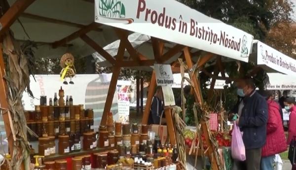 Târg cu produse bio și obiecte de artizanat în Cetatea Bistriţa