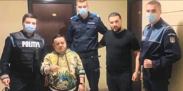 Chef cu manele spart de polițiști. Adi Minune şi Tzancă Uraganul, amendaţi după ce au cântat la o petrecere. VIDEO
