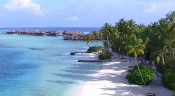 Maldive, Zanzibar şi Egipt sunt destinaţiile exotice căutate de către români, pentru vacanţa de Crăciun şi Revelion