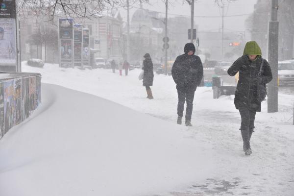 Prognoză specială în București. Meteorologii anunță ninsori și strat nou de zăpadă