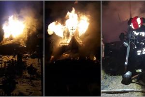 Biserică de rit vechi mistuită de flăcări în judeţul Suceava. Credincioşii sărbătoreau trecerea dintre ani și Ajunul Sfântului Vasile