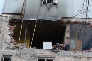 Explozie puternică într-un bloc din Găeşti. Zeci de oameni au fost evacuaţi, un bărbat a ajuns la spital