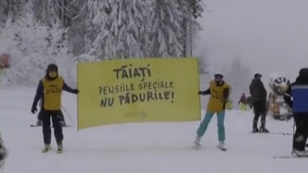 Protest inedit, pe schiuri sau pe placă în Poiana Braşov