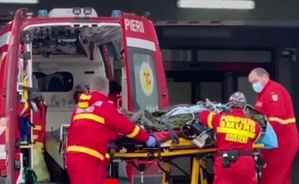 Medicul român care l-a tratat pe pacientul ars transferat în Belgia: "S-a bătut, mai ales că el avea o voinţă extraordinară"
