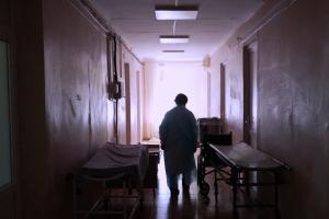 Spital COVID, bombardat în estul Ucrainei. Unul dintre bolnavi a făcut stop cardiac şi a murit, a doua zi după explozie