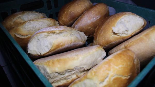 Din grânarul Europei, am ajuns patria pâinii congelate. Am importat din Polonia pâine de peste 2,3 milioane de euro pe an