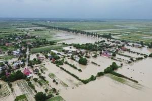Inundații, culturi distruse și vieți luate de ape, bilanțul dramatic după două săptămâni de ploi torenţiale şi furtuni. Urmează zile de caniculă