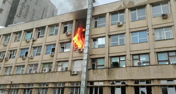 Noi detalii despre incendiul de la spitalul de copii din Iaşi: "Dacă era noaptea, era infern, era jale"