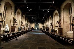 Fotografii din culisele filmului "Harry Potter și Piatra Filosofală", expuse la Muzeul Cinematografiei din Londra