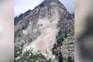 Nouă oameni au murit într-o "avalanșă" de bolovani în India, care a distrus totul în cale
