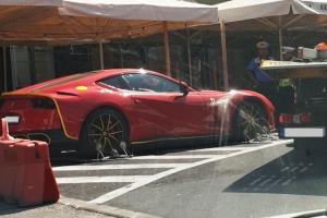 Ferrari-ul milionarului Dan Nicorescu, ridicat de polițiștii locali din Constanța, după o parcare neregulamentară