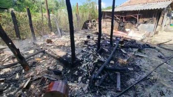 Incendiile au făcut prăpăd în sudul ţării: "Cum să nu ne speriem, eu am făcut atac de panică"