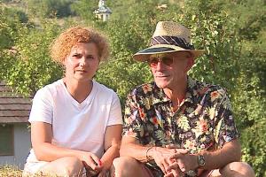 Dragoste pe tărâmuri româneşti: Steve şi Georgiana au părăsit luxul Londrei pentru viaţa la ţară în inima Transilvaniei