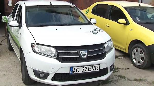 Cum arată Dacia Logan electrică făcută de un spaniol stabilit în Romania. A transformat şi un Porsche 911 pentru un belgian