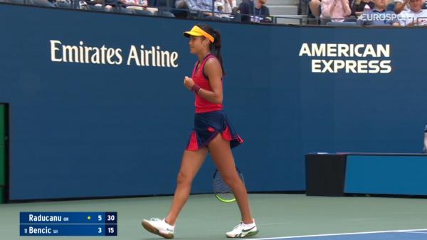Emma Răducanu, jucătoarea de tenis cu origini româneşti, s-a calificat în semifinalele de la US Open