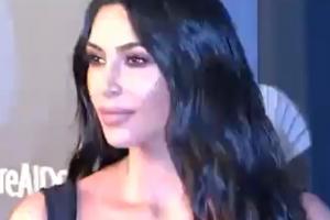 Kim Kardashian, gazdă pentru emisiunea satirică Saturday Night Live. Va prezenta o ediţie alături de cântăreaţa Halsey