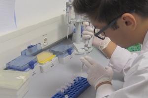 Alternativa la RT-PCR, descoperită de studenţi români. Testul este mai precis, mai ieftin și mai rapid