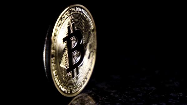 Bitcoin a depășit un nou prag istoric și a ajuns la 66.273 de dolari