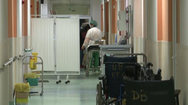 Situaţia dramatică din Timişoara prevesteşte o criză a gazelor în întreaga ţară. Pacienţii dârdâie de frig în spitale: "S-ar putea să plecăm mai bolnavi acasă"