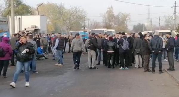 Protest al şoferilor de autobuze din Galaţi. Mijloacele de transport au fost retrase de pe trasee