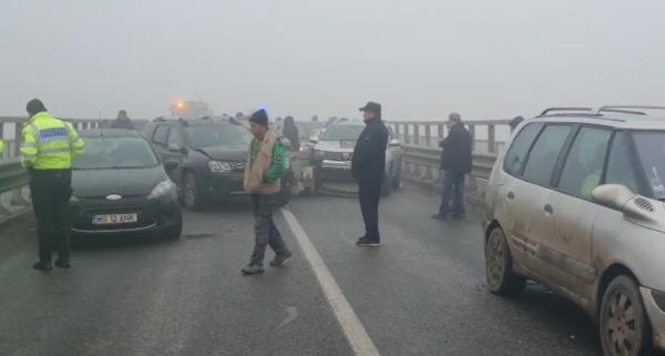 Cauza accidentului în lanț din Mureș. Unii șoferi au sărit din mașini înainte de impact