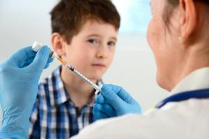 Cum se va organiza vaccinarea copiilor între 5 și 11 ani în România. Explicațiile medicului Valeriu Gheorghiță