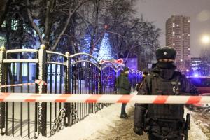 Atac armat la Moscova. Un fost militar a dechis focul pentru că i s-a cerut să poarte masca. Două persoane au murit