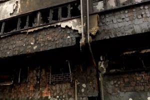 Mărturiile oamenilor care şi-au pierdut locuinţele în urma incendiului din Constanţa: "Am văzut iadul cu ochii, am auzit ţipete să ieşim afară"