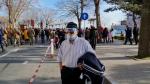 Bărbat blindat cu măşti de protecţie, la procesiunea de Bobotează de la Constanţa - VIDEO